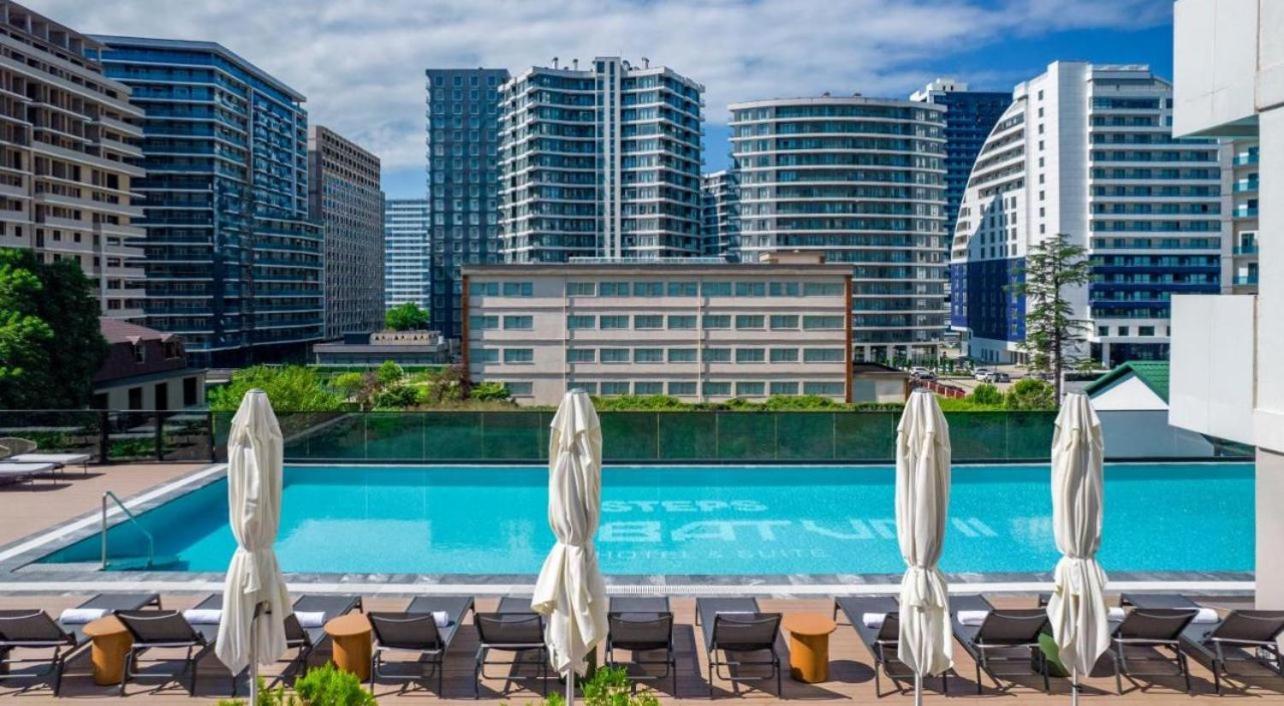Nova Luxe Hotel & Residences Batoumi Extérieur photo