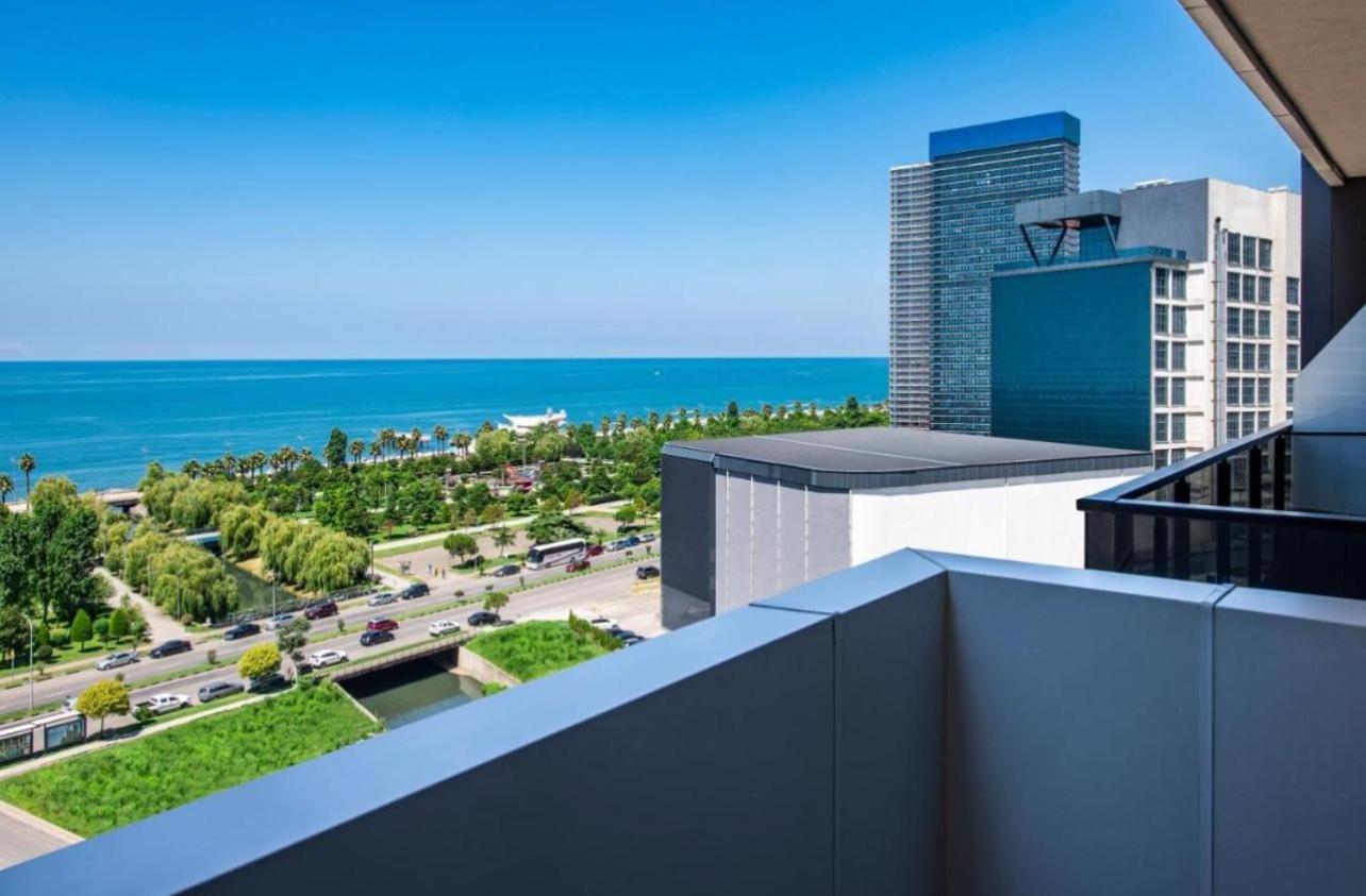 Nova Luxe Hotel & Residences Batoumi Extérieur photo