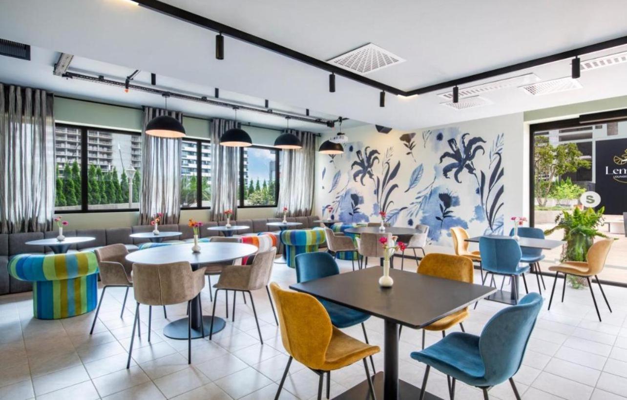 Nova Luxe Hotel & Residences Batoumi Extérieur photo