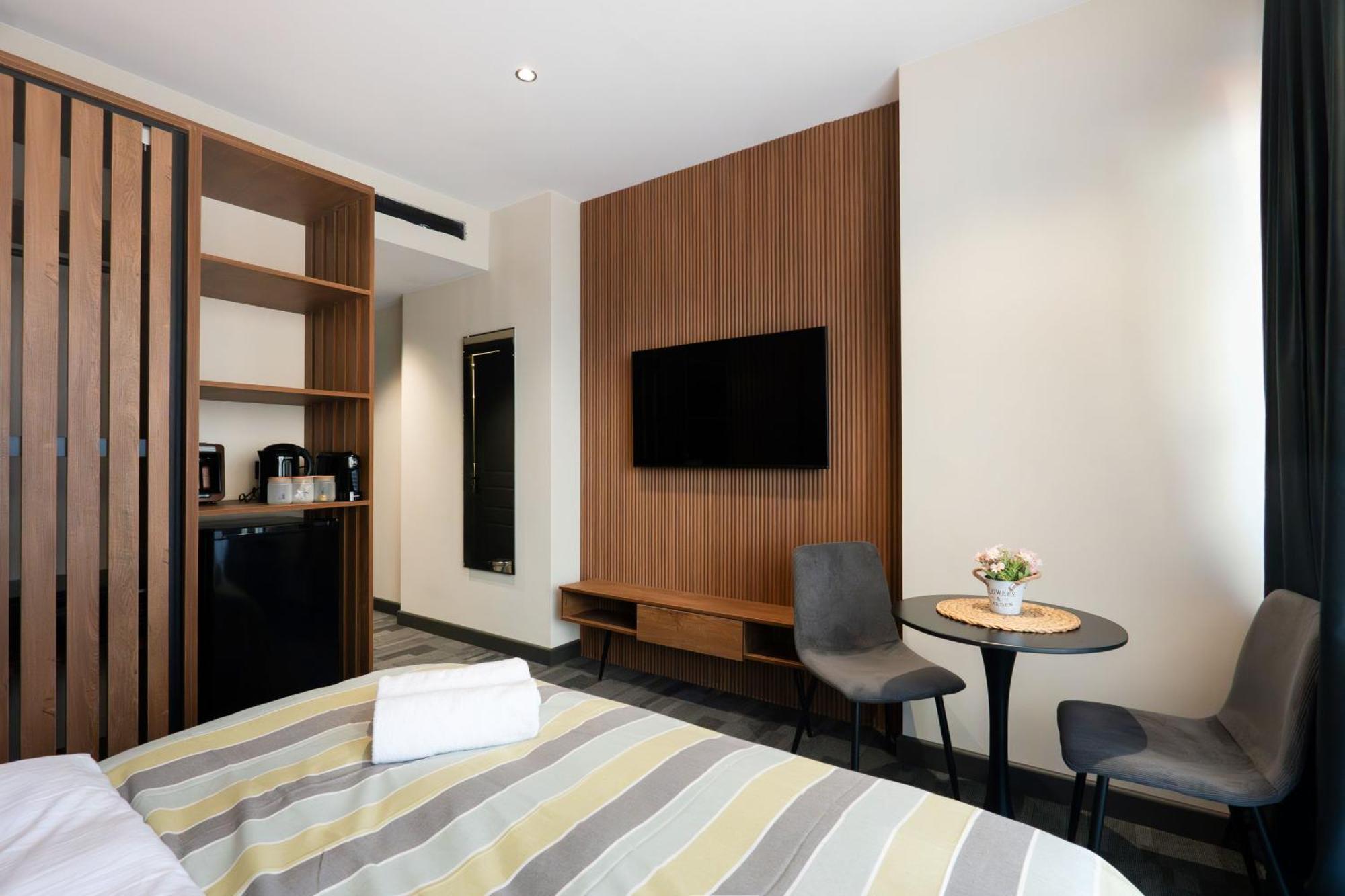 Nova Luxe Hotel & Residences Batoumi Extérieur photo