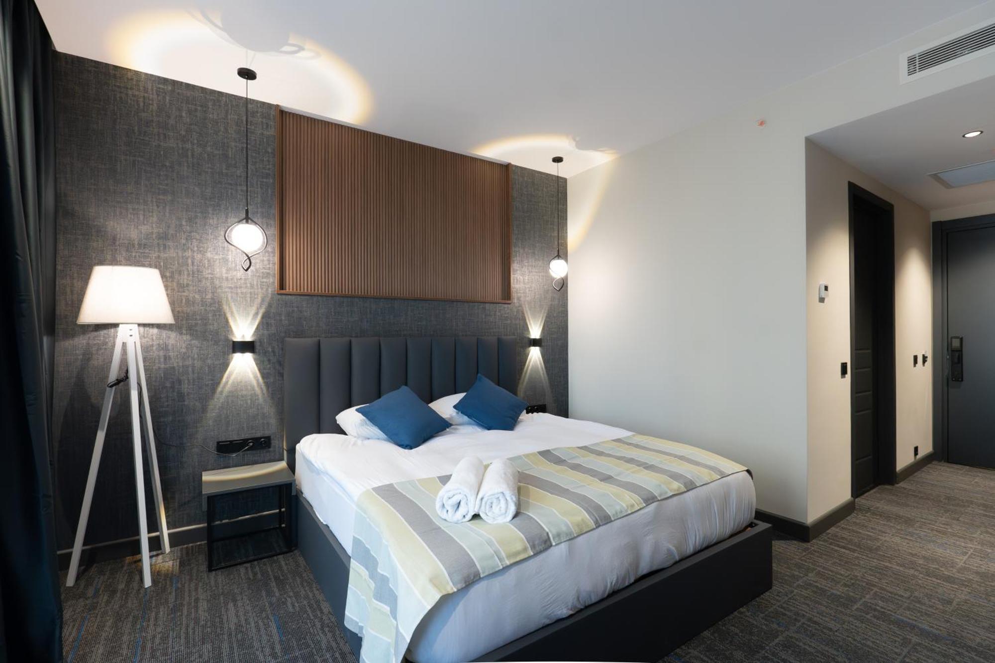Nova Luxe Hotel & Residences Batoumi Extérieur photo