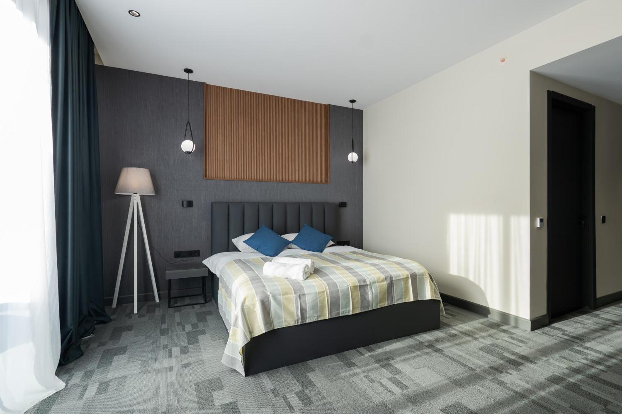 Nova Luxe Hotel & Residences Batoumi Extérieur photo