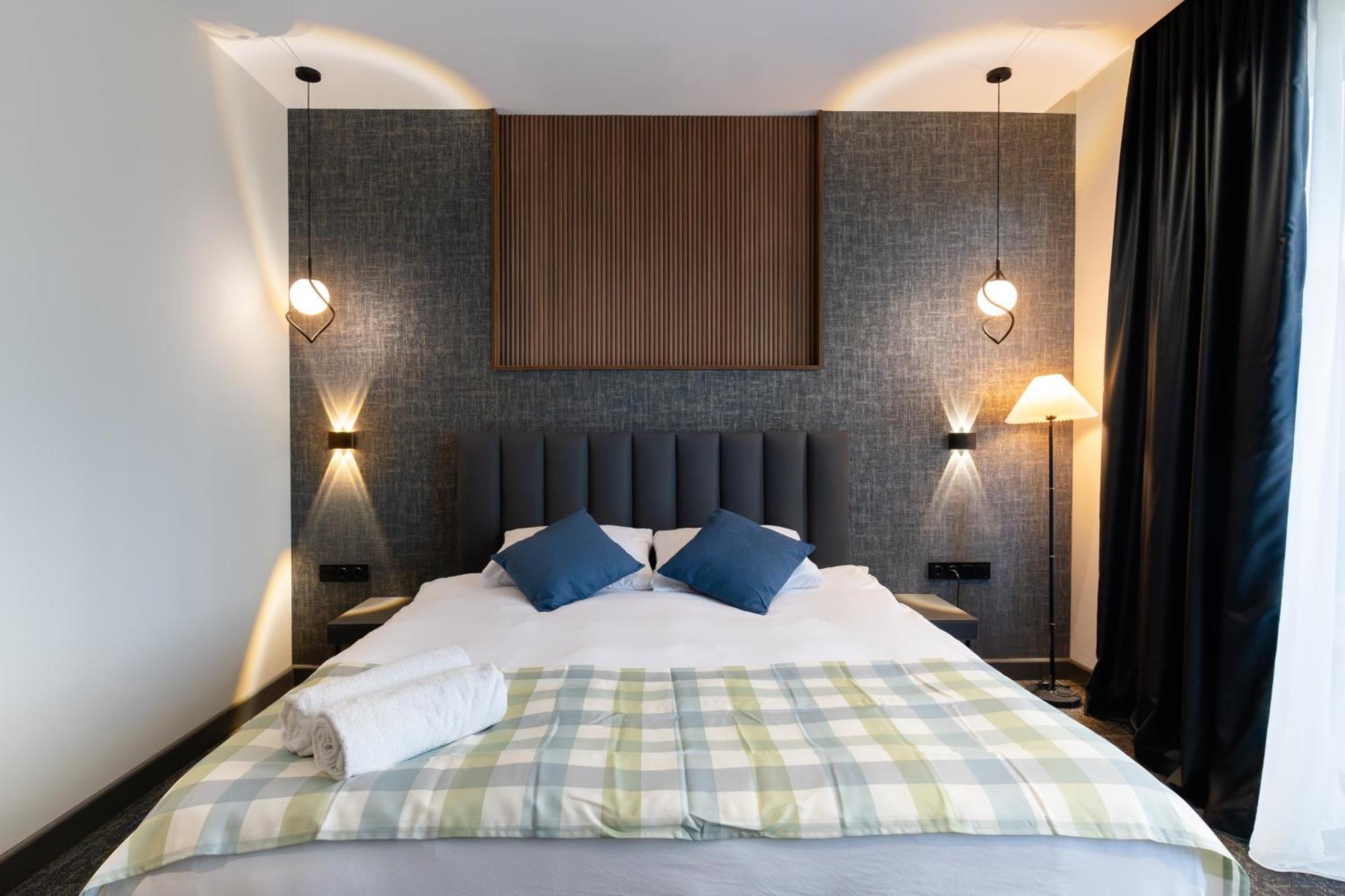 Nova Luxe Hotel & Residences Batoumi Extérieur photo