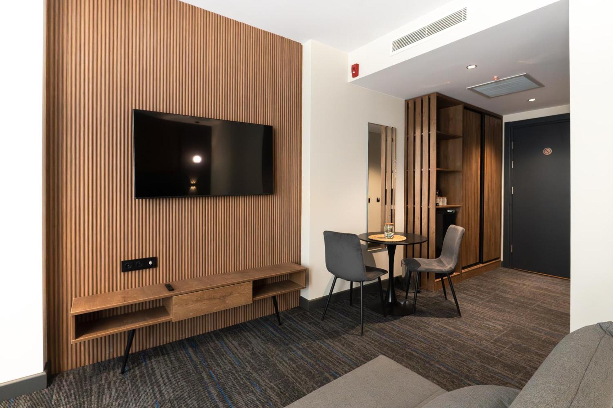 Nova Luxe Hotel & Residences Batoumi Extérieur photo