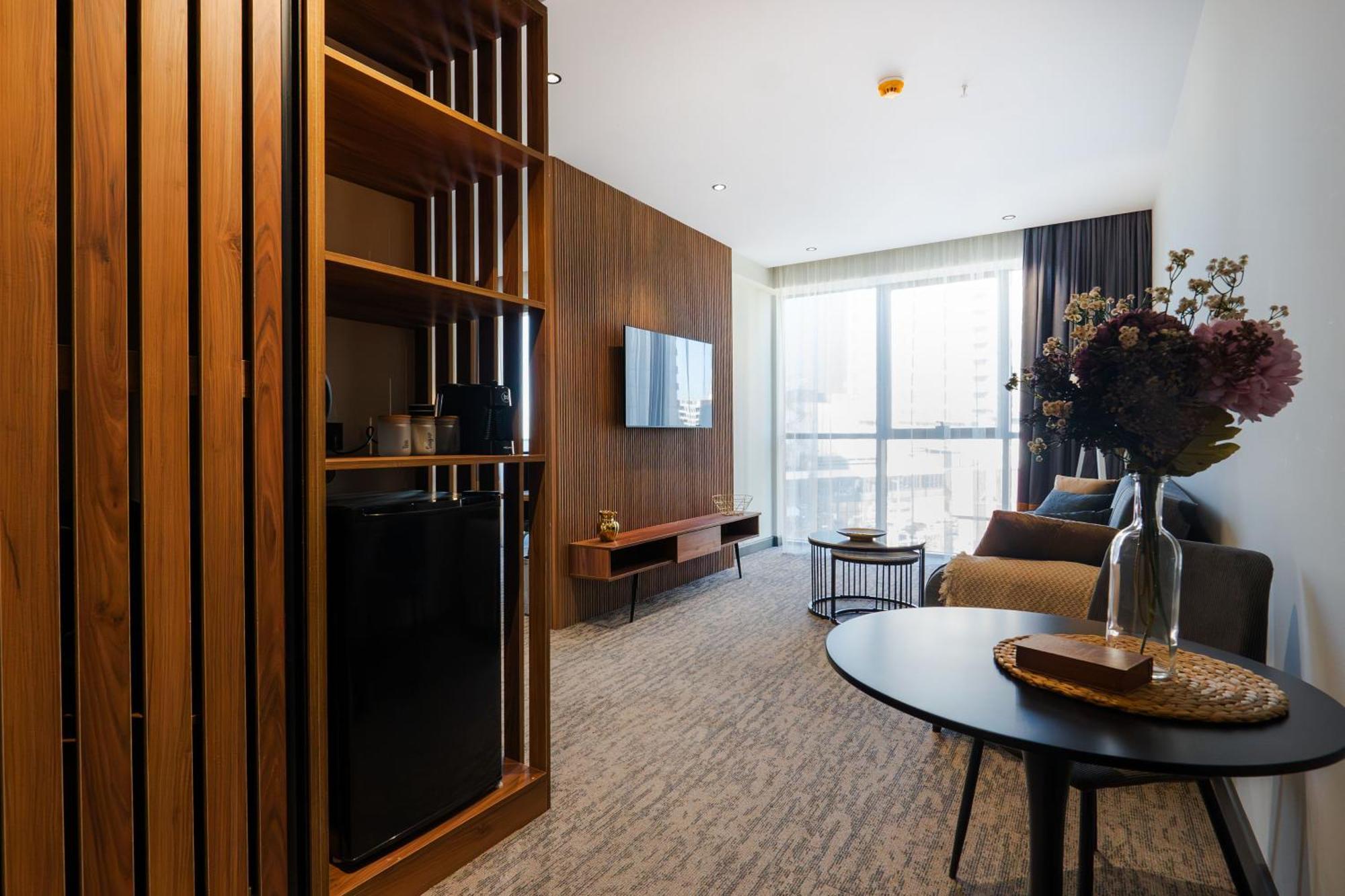 Nova Luxe Hotel & Residences Batoumi Extérieur photo