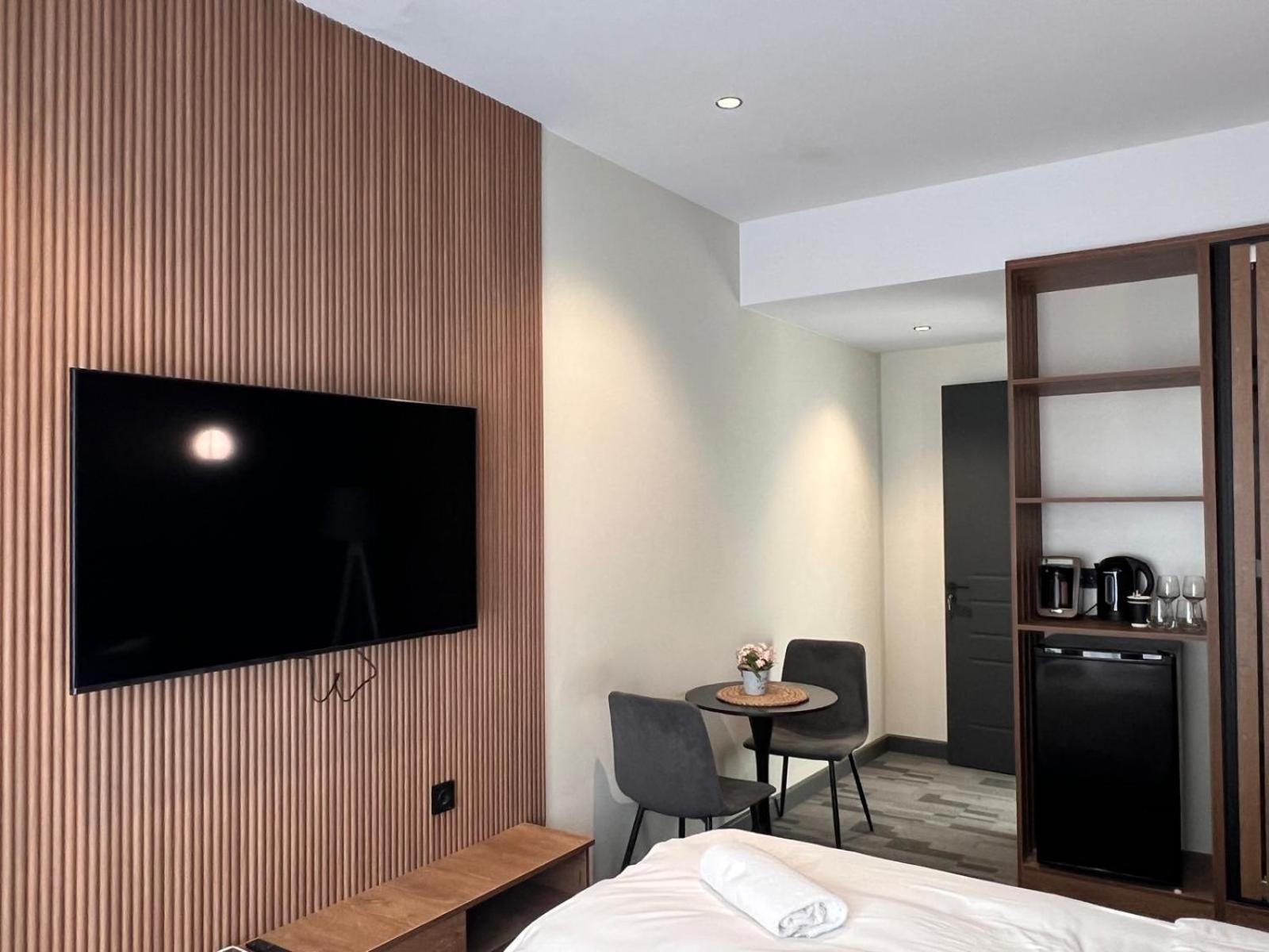 Nova Luxe Hotel & Residences Batoumi Extérieur photo